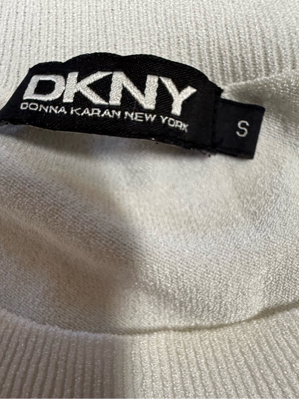 DKNY White Crewneck Knit Top with Openwork Short Sleeves - Picture 2 of 4